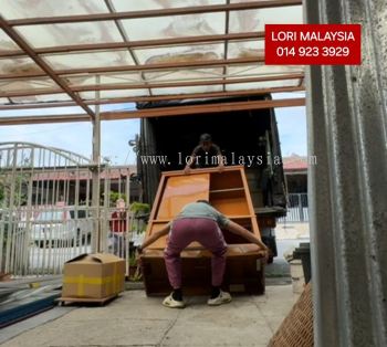 LORI BUANG BARANG DAMANSARA