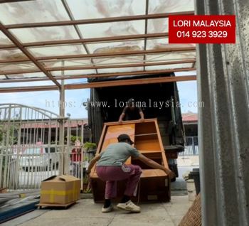 LORI BUANG BARANG DENGKIL