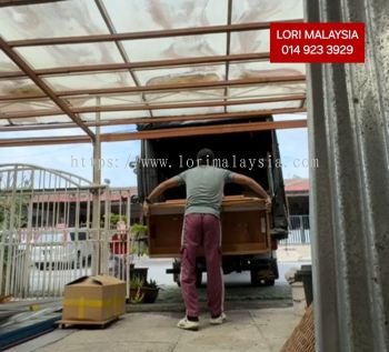 LORI BUANG BARANG DUNGUN