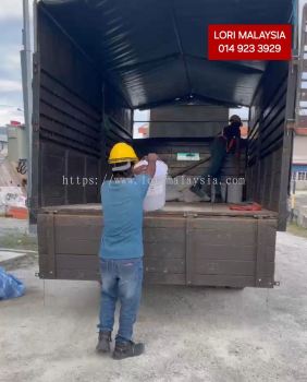 LORI BUANG BARANG JEMENTAH