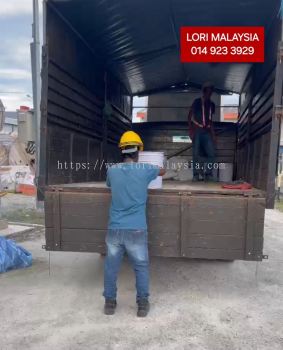 LORI BUANG BARANG JENGKA