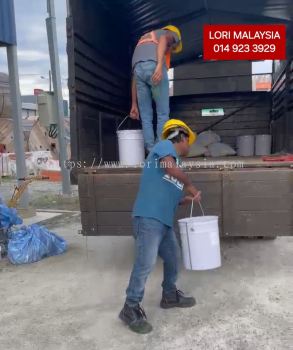 LORI BUANG BARANG JURU