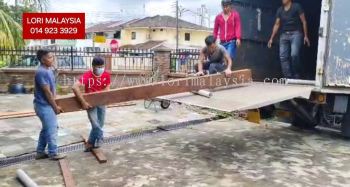 LORI BUANG BARANG RANTAU