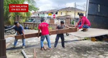 LORI BUANG BARANG SEGAMBUT