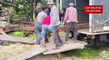 BUANG BARANG RUMAH TAMAN DESA