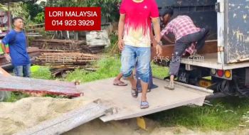 BUANG BARANG RUMAH TANAH MERAH