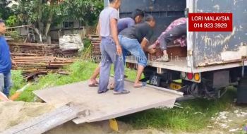 BUANG BARANG RUMAH TASEK GELUGOR