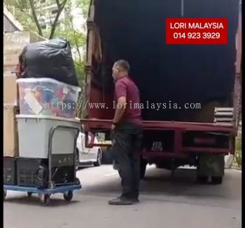 LORI ANGKAT BARANG BENTA