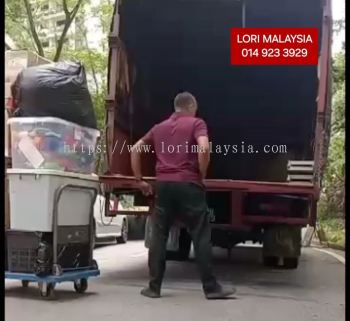 LORI ANGKAT BARANG BENUT