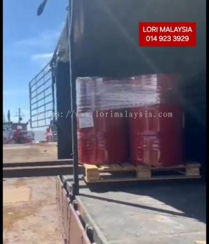 LORI ANGKAT BARANG JERANTUT