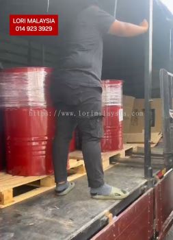 LORI ANGKAT BARANG MINYAK BEKU