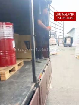 LORI ANGKAT BARANG MUAR