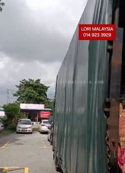 LORI ANGKAT BARANG PANTAI DALAM