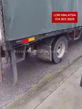 LORI ANGKAT BARANG SUNGKAI