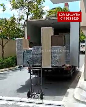 BUANG PERABOT MERBOK