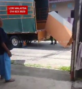 BUANG PERABOT PENGKALAN KUBOR