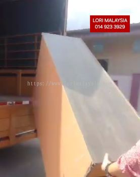 BUANG PERABOT SALAK TINGGI