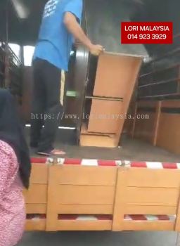 BUANG PERABOT SENAI
