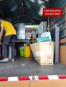BUANG PERABOT SUNGAI PELEK