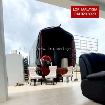 BUANG PERABOT RUMAH BATU BERENDAM