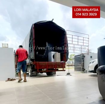 BUANG PERABOT RUMAH BATU KAWAN