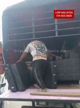 BUANG PERABOT RUMAH KOK LANAS