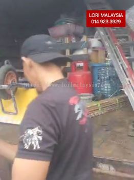 BUANG PERABOT RUMAH SALAK TINGGI