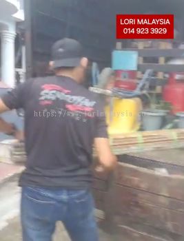 BUANG PERABOT RUMAH SEKINCHAN