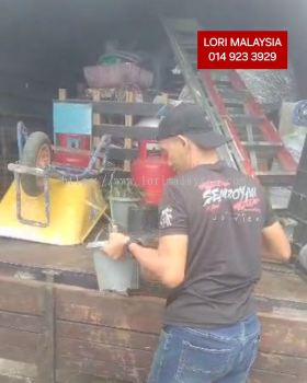 BUANG PERABOT RUMAH SENAWANG
