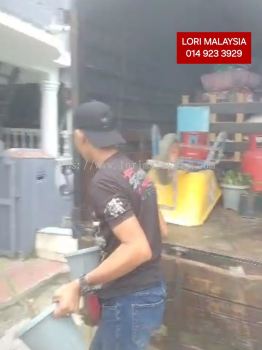 BUANG PERABOT RUMAH SENDAYAN