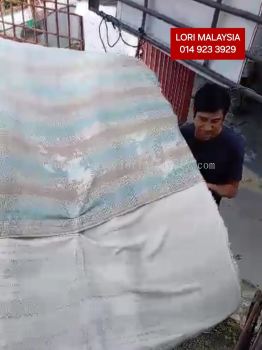 BUANG PERABOT RUMAH SIKAMAT