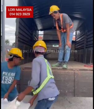 BUANG PERABOT RUMAH SIMPANG PERTANG