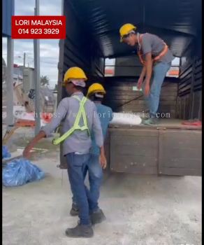 BUANG PERABOT RUMAH SUNGAI CHUA