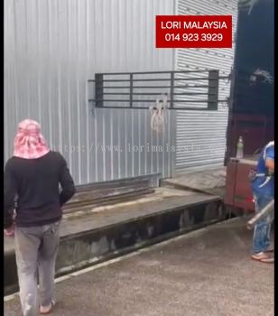 17FT LORRY RENTAL SINGAPORE TO DESA PETALING