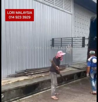 17FT LORRY RENTAL SINGAPORE TO DUNGUN