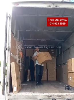 17FT LORRY RENTAL SINGAPORE TO KARAK
