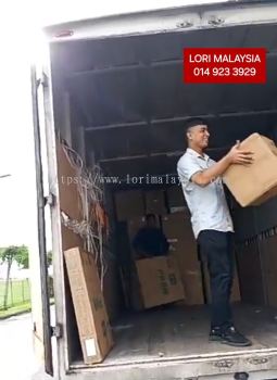 17FT LORRY RENTAL SINGAPORE TO KELANTAN