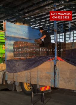 40ft container on lorry