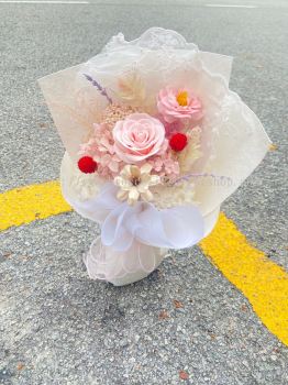 Sweet Lace Mini Soap Flower Bouquet