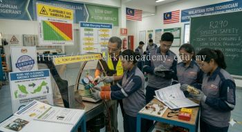 R290 refrigerant management training
