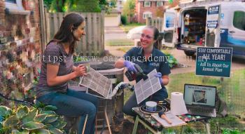 Air conditioner filter cleaning techniques