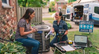 Air conditioning cleaning and maintenance