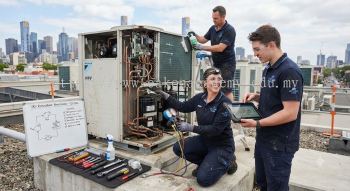 VRV refrigerant system maintenance