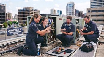Commercial air conditioning technician training