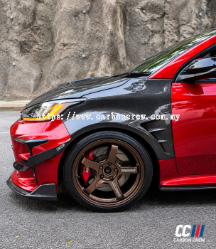TOYOTA GR YARIS AERO PERFORMANCE CARBON FENDER