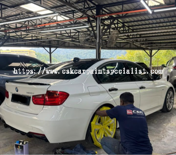 BMW 320i