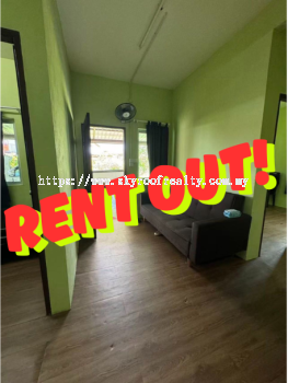Jalan Lim Han Swee 双层排屋角头间出租 Corner double-storey terrace house for rent @ Sibu