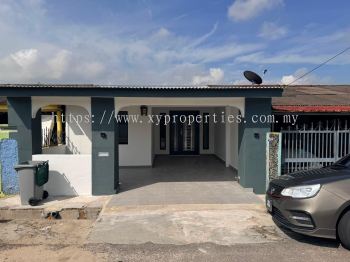 [FOR SALES] Kampung Kiambang Single Storey Low Cost House 3bed Renovated Ulu Tiram Johor