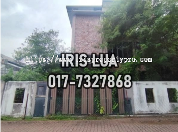 Country Heights @Triple Storey Detached House With A Lift Bank Lelong/Auction