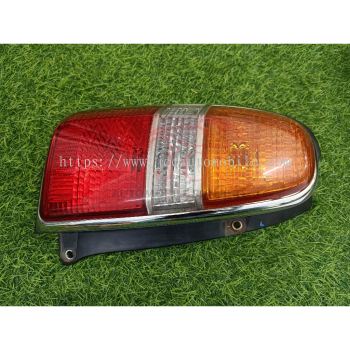 DAIHATSU GINO (L700S) TAIL LAMP (LH) [2F-4C-B261]